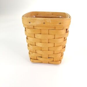 Longaberger Basket With Plastic Liner 6" x 5" x 5" 1999 Made in‎ USA